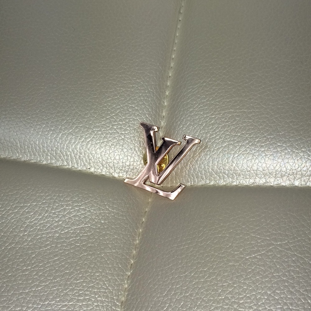Louis Vuitton rose gold pin counter staff - - Picture 3 of 6